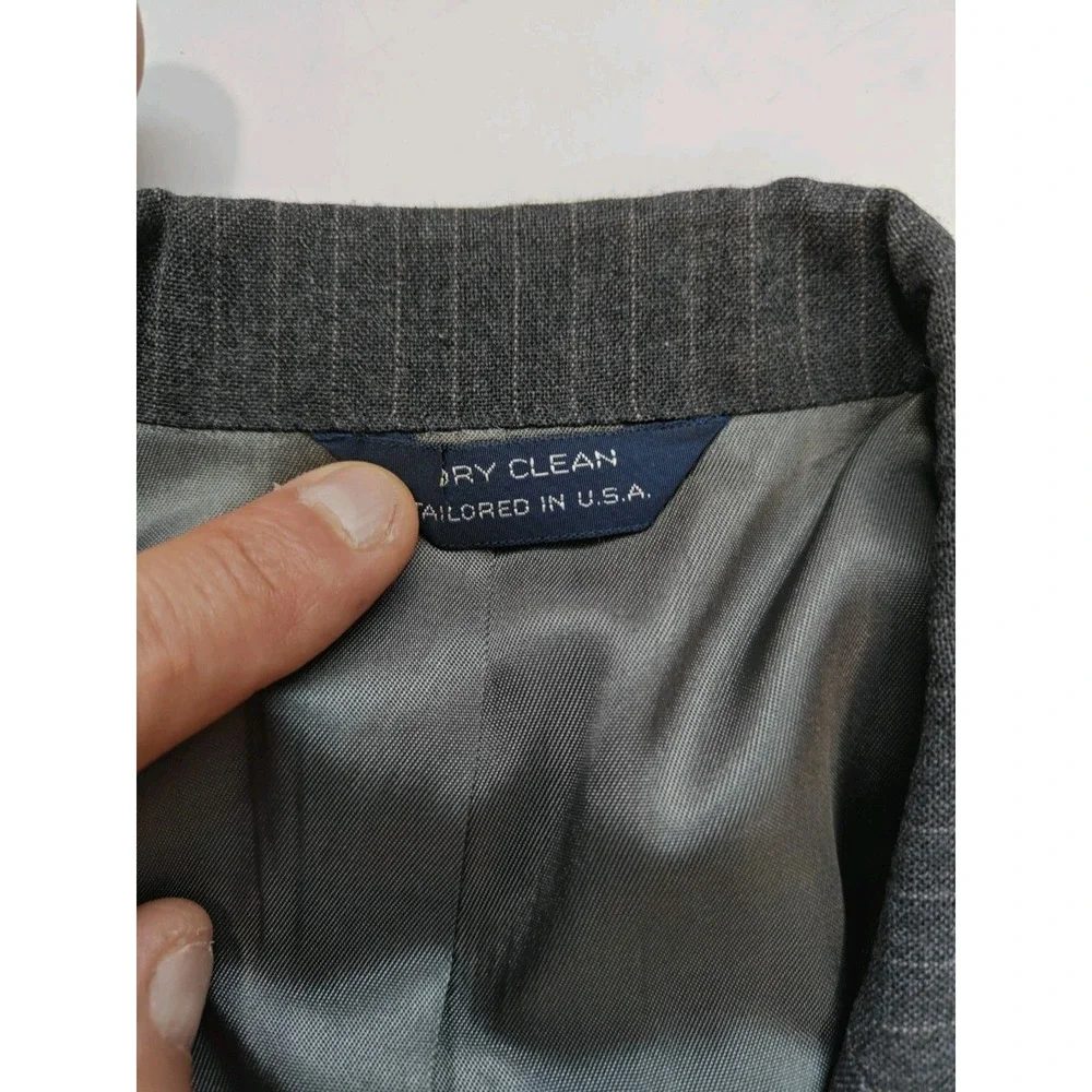 Cricketeer Mens Vintage Wool Sport Coat 40R Gray Striped 2 Button Blazer USA